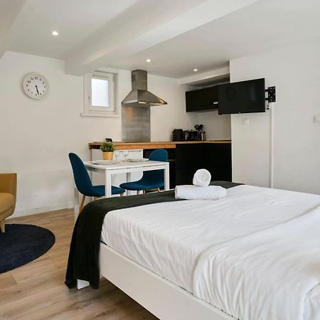 Lille Hypercentre Gares - Small Suite Exterior photo